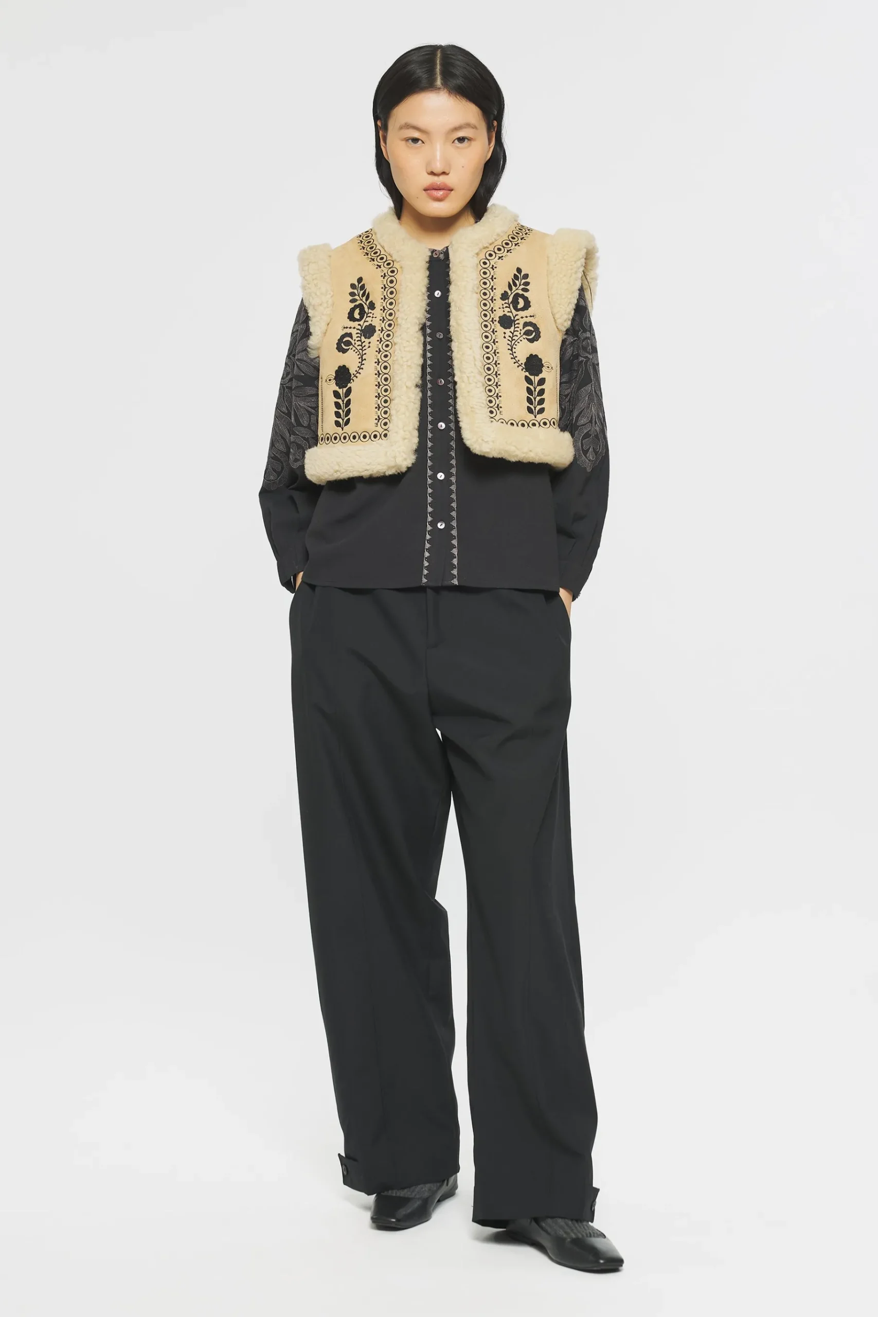 ANTIK BATIK Dune Embroidered reversible gilet Cream Flash Sale