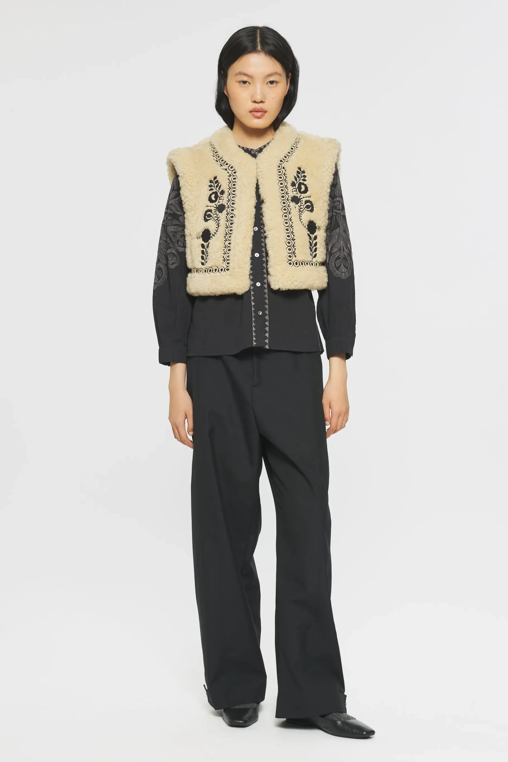 ANTIK BATIK Dune Embroidered reversible gilet Cream Flash Sale