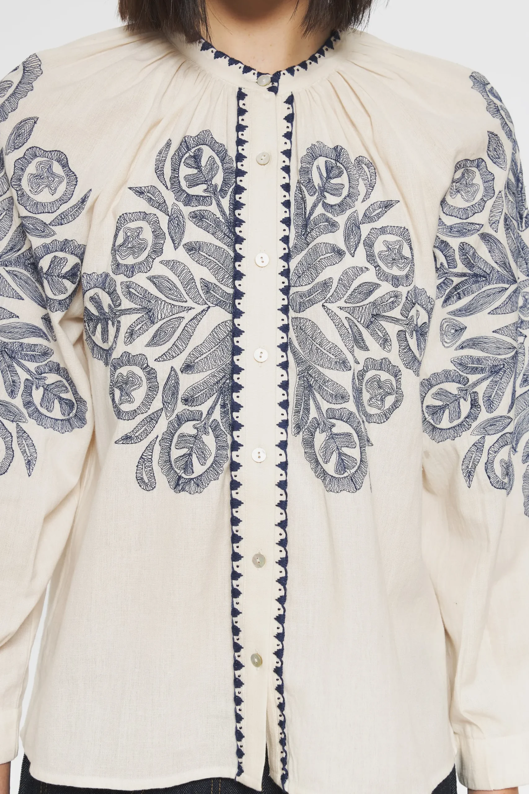 ANTIK BATIK Eglantine Embroidered blouse Cream Fashion