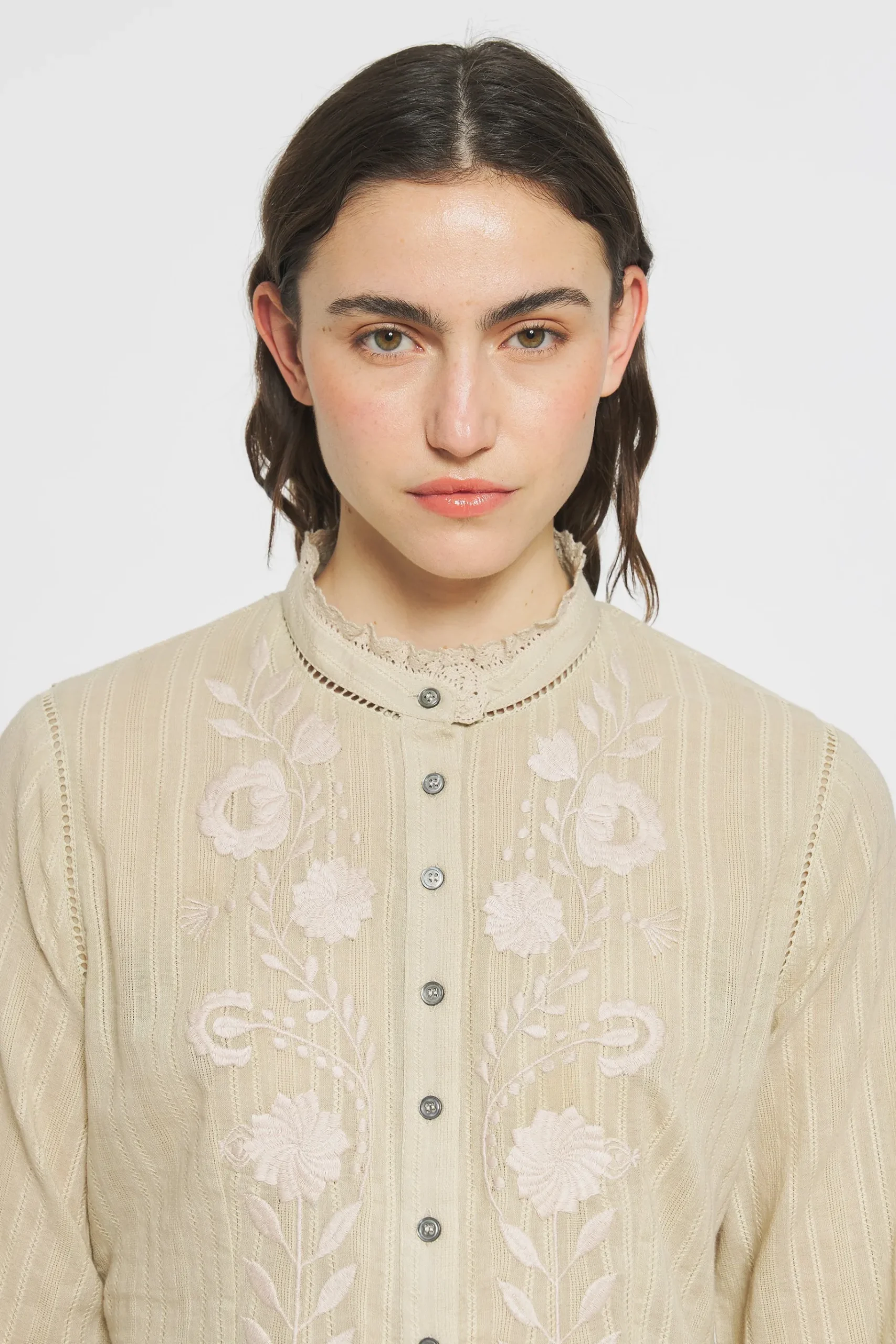 ANTIK BATIK Kiss Embroidered blouse Cream Sale