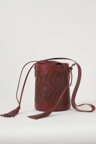 ANTIK BATIK Lace-style leather openwork bucket bag Galy Online