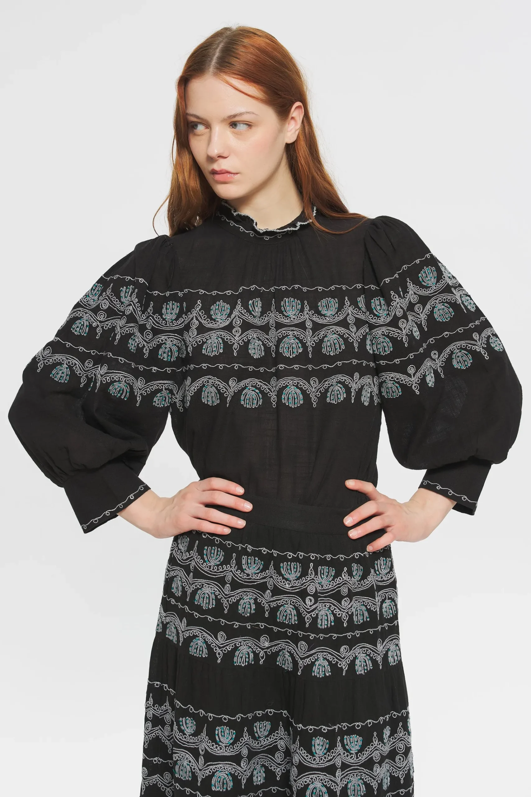 ANTIK BATIK Nelly Embroidered blouse Black Outlet