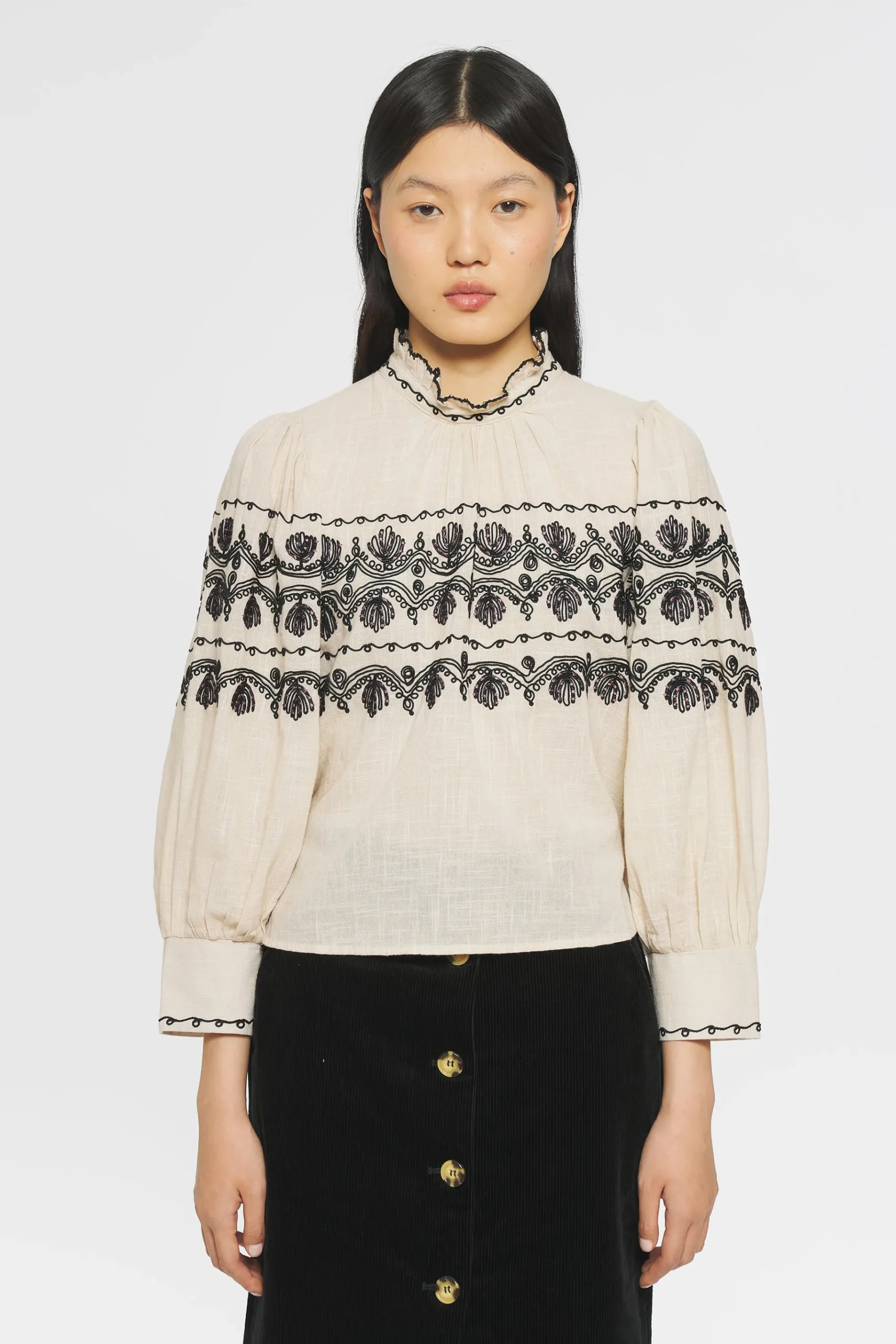 ANTIK BATIK Nelly Embroidered blouse Cream Best