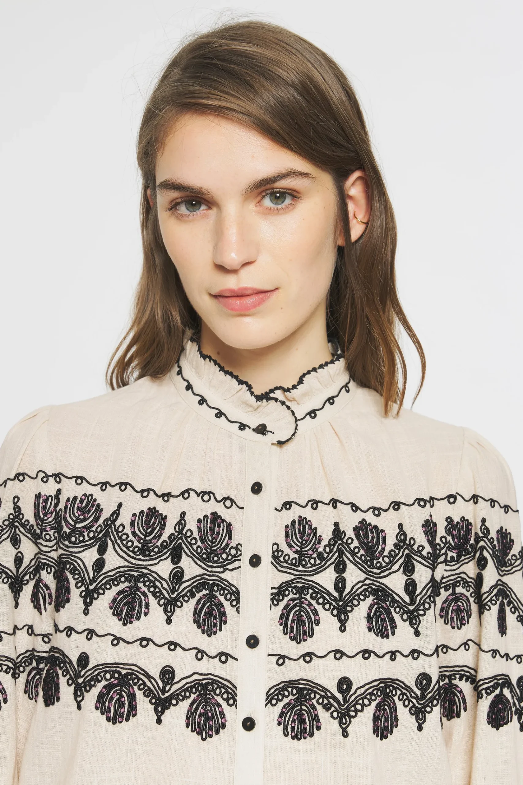 ANTIK BATIK Nelly Embroidered blouse Cream Flash Sale