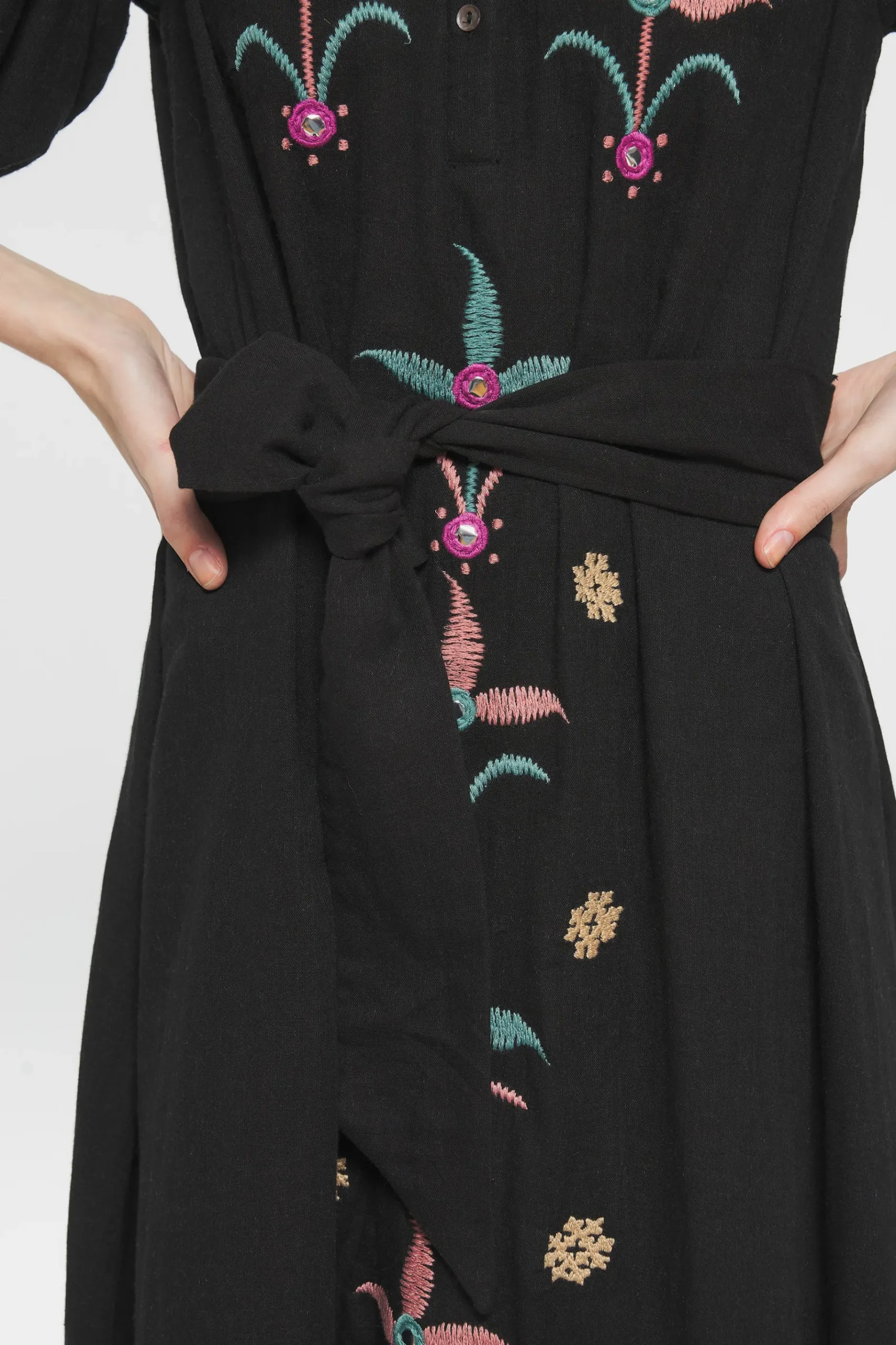 ANTIK BATIK Rafi Embroidered maxi dress Sale