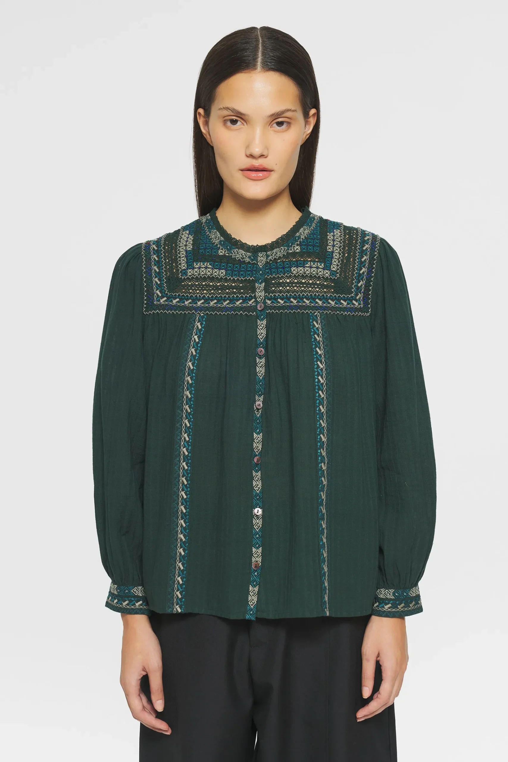ANTIK BATIK Tamara Embroidered blouse Green Hot