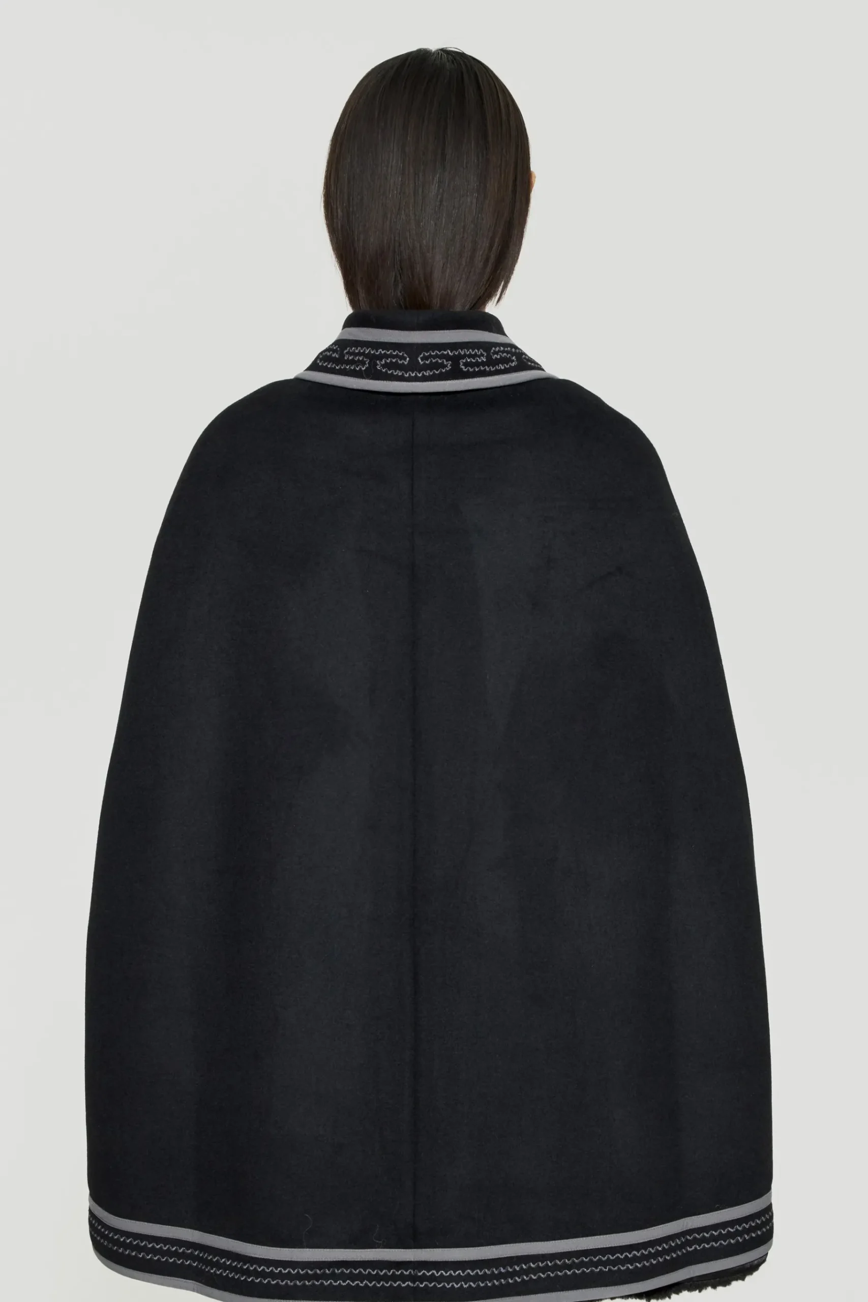 ANTIK BATIK Trudy embroidered cape Best